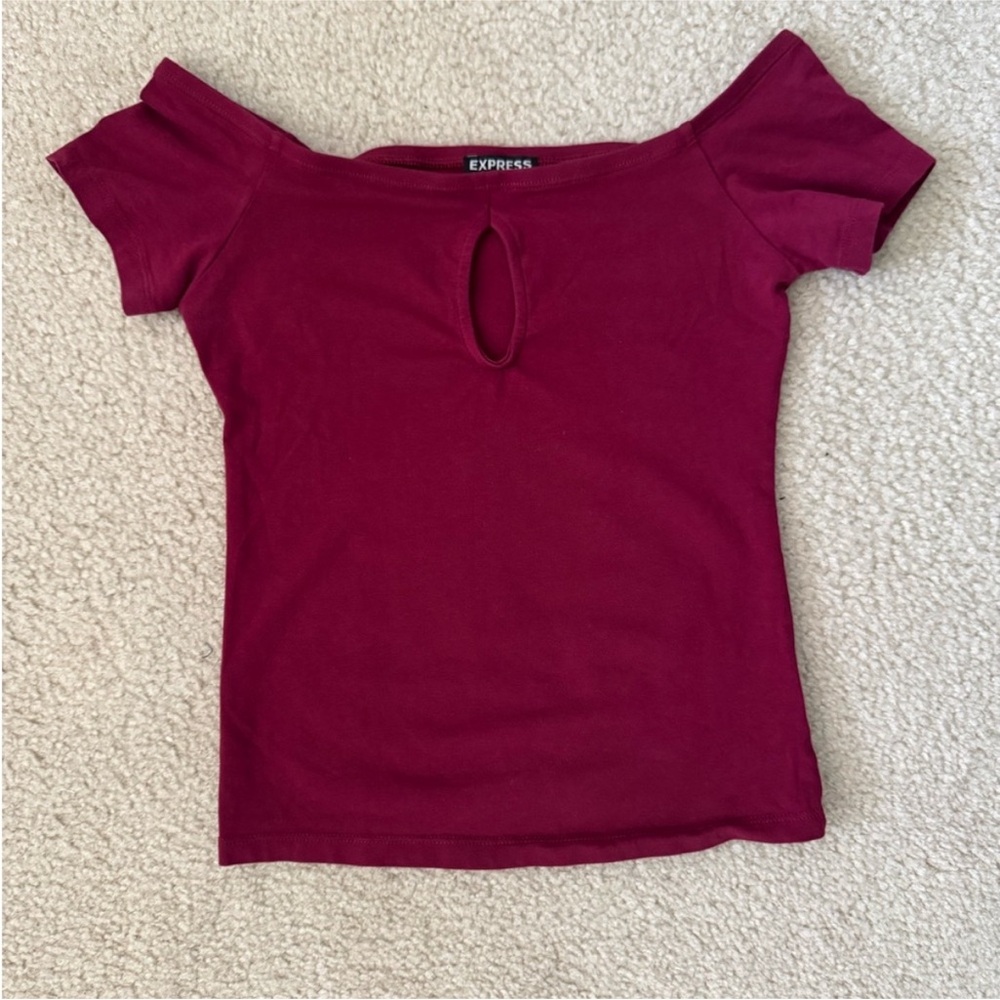 Express Off-Shoulder Keyhole Crop Top - Burgundy Wine